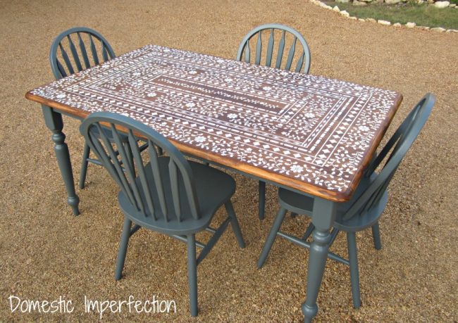 stenciled table makeover 