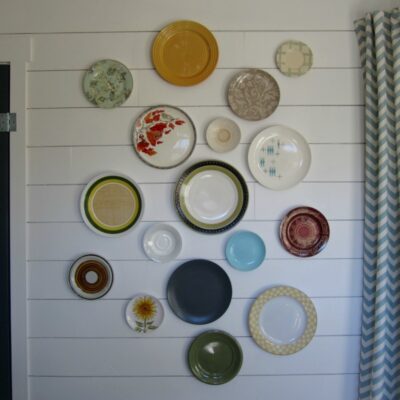 make your own plate wall hangers
