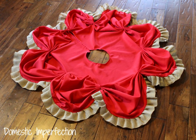 Tree skirt from a tablecloth and burlap 
