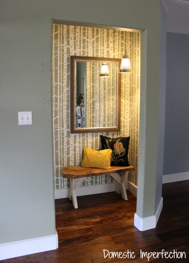 How to decorate a small hallway