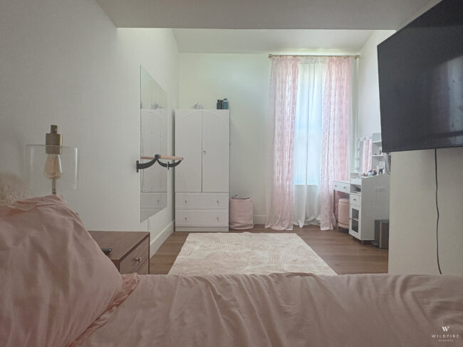 Feminine teen girl bedroom makeover - before