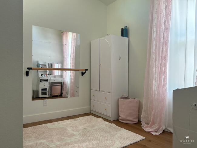 Feminine teen girl bedroom makeover - before